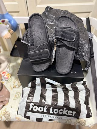 Sandalias Adidas Humanrace Negras/Grises