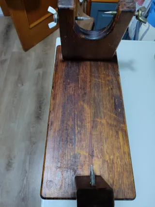 Jamonero de madera