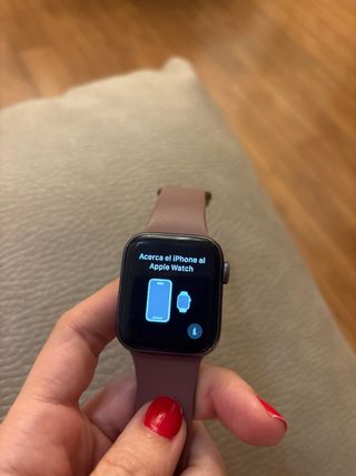 Apple Watch Series 5 Nike 40mm Rosa/Gris