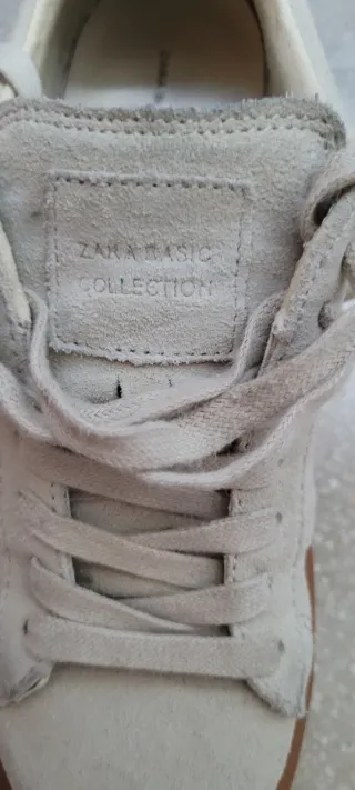 Deportivas beige y marrón