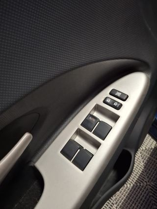 TOYOTA Urban Cruiser 1.3 VVTi Live