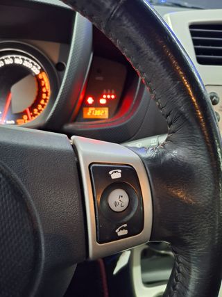 TOYOTA Urban Cruiser 1.3 VVTi Live