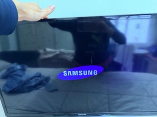 Samsung TV 32 con mando nuevo