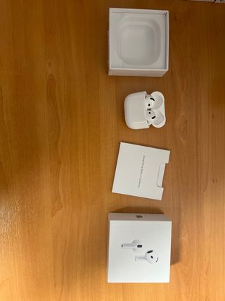 Airpods 4 con cancelación de ruido NUEVOS