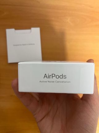 Airpods 4 con cancelación de ruido NUEVOS
