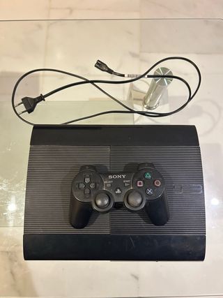 Consola PS3 Negra con Mando y 6 Juegos