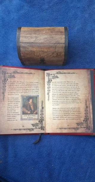 Baúl Pequeño y Libro Artefactorium