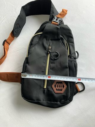 Bolso mochila pequeño sin estrenar