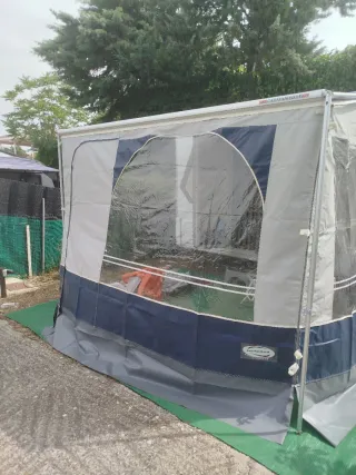 Cerramiento para Caravanstore