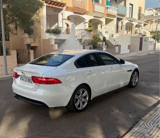 Jaguar XE 2018
