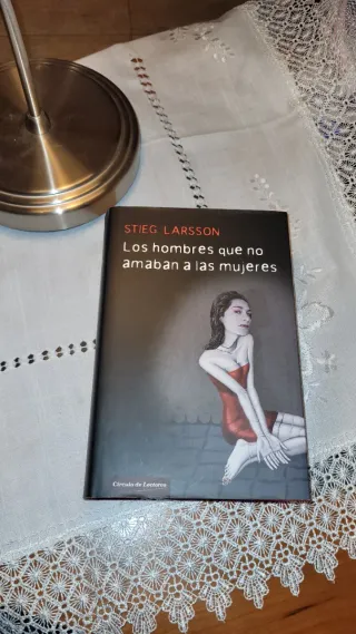 Libro "Los Hombres Que No Amaban A Las Mujeres"