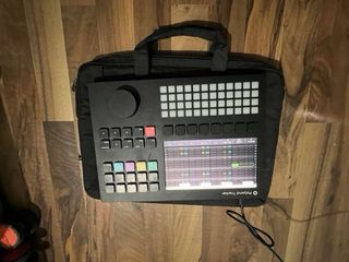 Polyend Tracker sampler