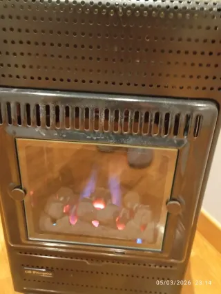 Estufa Orbegozo HBF 95 llama azul con