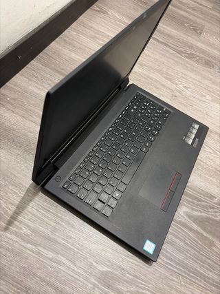 Portátil Lenovo Negro