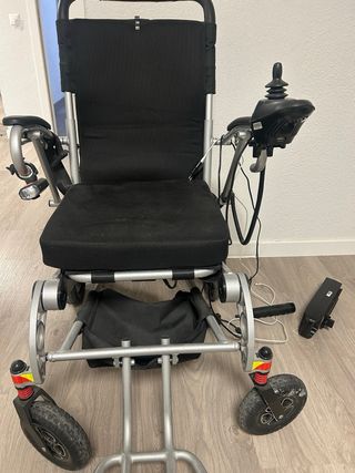 Silla de ruedas eléctrica.