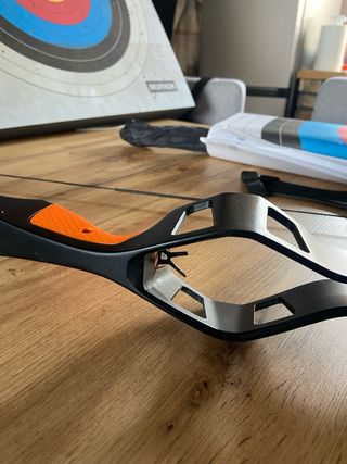 Arco Decathlon con frecce