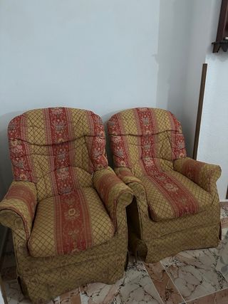 2 Poltrone in tessuto con stampa floreale