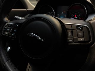 JAGUAR E-PACE 2.0D AWD