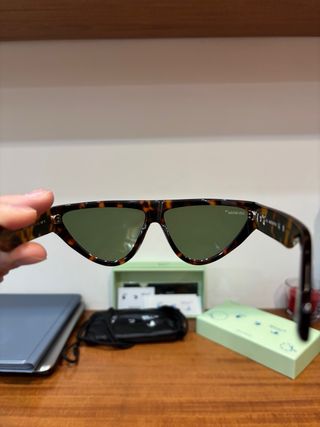 Occhiali da sole Off-White tartarugati