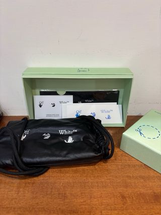 Occhiali da sole Off-White tartarugati