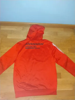 Sudadera Roja con Capucha