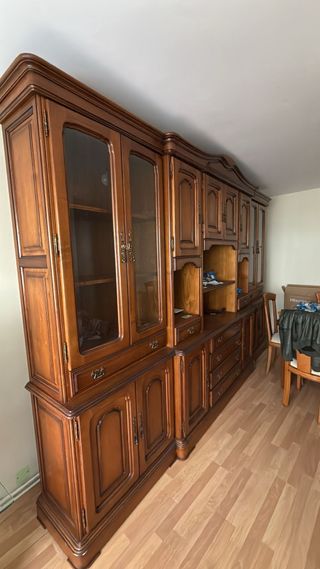 Mueble de salón castaño macizo  porte incluido