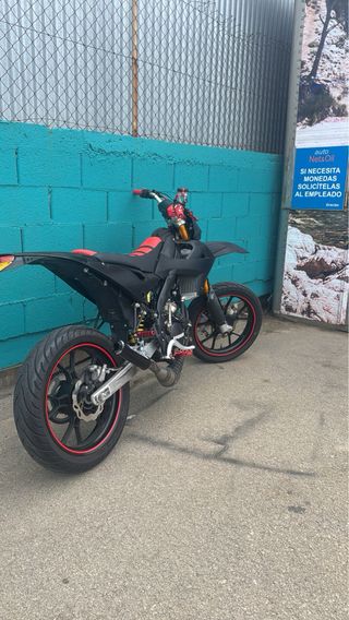 Rieju MRT Pro 49cc Supermotard Negra/Roja