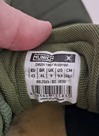 Zapatillas Munich Verdes y Naranja. Apenas usadas.