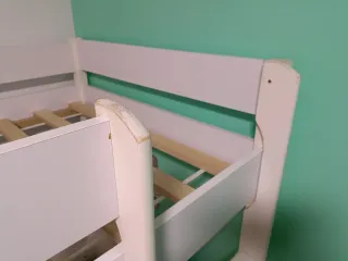 Cama alta infantil blanca