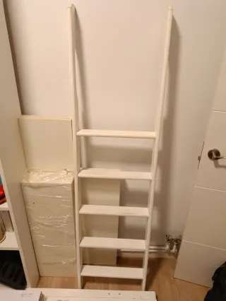 Cama alta infantil blanca