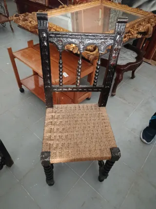 Silla estilo Renacentista madera y yute