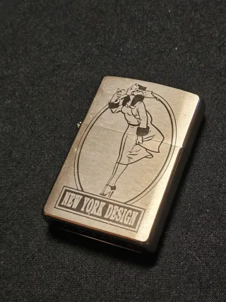 2 Zippo Varga Girls rare come nuove