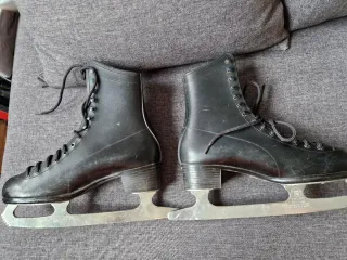 Patines de Hielo Lico Negros