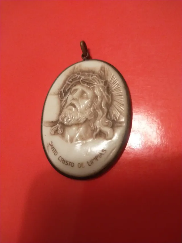 Medalla Jesucristo Porcelana