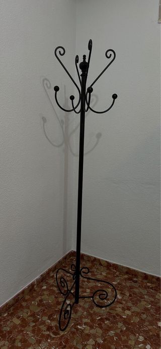Perchero de forja negro