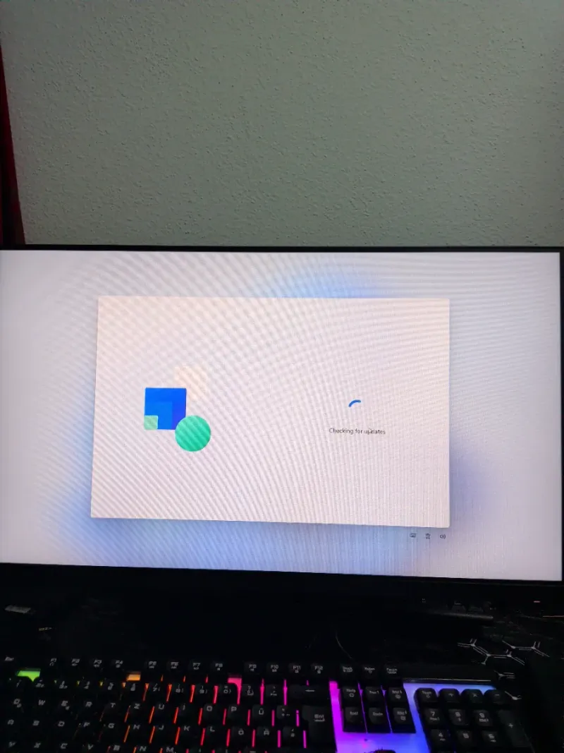 PC ASUS Todo en Uno 24 i5 13ª Gen afbeelding 2
