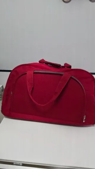 Bolsa de viaje roja