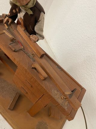 Figura autómata carpintero taller