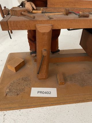 Figura autómata carpintero taller