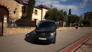 Es una Mercedes Citan FGN 109 Compact 1.5 DCI 90 d