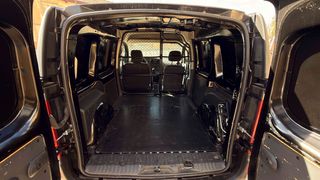 Es una Mercedes Citan FGN 109 Compact 1.5 DCI 90 d