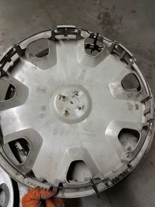 Tapacubos Opel Corsa D 16 pulgadas