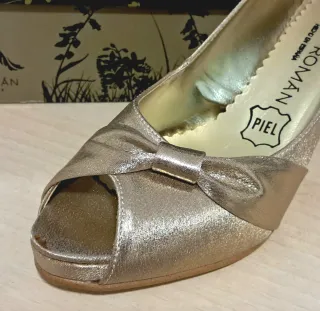 Zapatos tacón Ana Roman oro piel talla 37