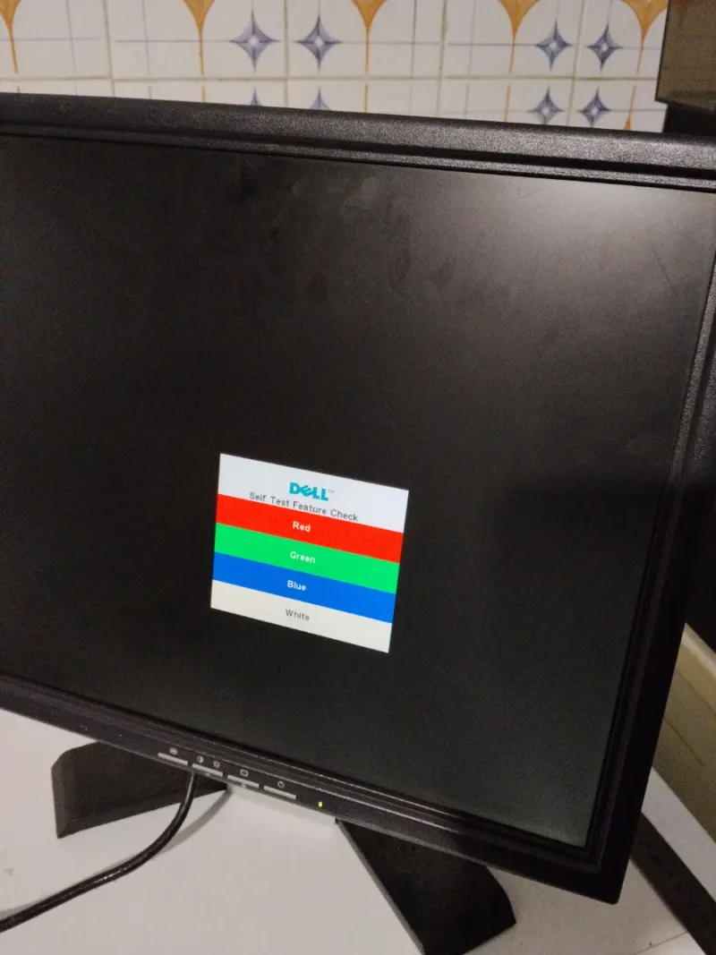Monitor Dell 4:3 17 pulgadas afbeelding 4