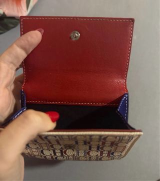 Monedero y billetero Carolina Herrera beige