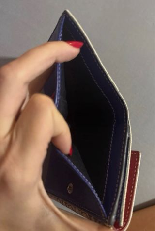 Monedero y billetero Carolina Herrera beige