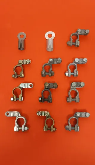 10 Terminales Batería + 2 Redondos