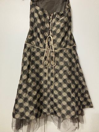 Vestido de fiesta lunares beige y marrón