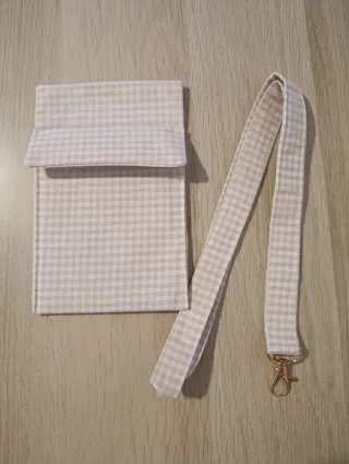 Salva-bolsillos y cordón cuadros vichy