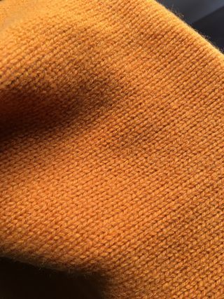 Pañuelo Zara triangular lana naranja